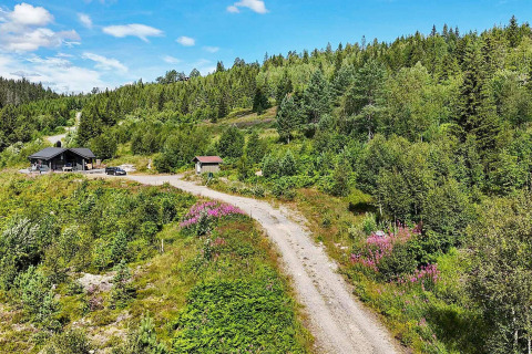 Photo of a 6-person holiday home in Passebekk, Sweden, surrounded by lush forests and scenic landscape.