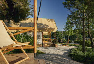 Glamping Village Kötschach - Safaritenten Karinthië, luxuriöse Safarizelte inmitten grüner Natur und Erholungsbereichen.