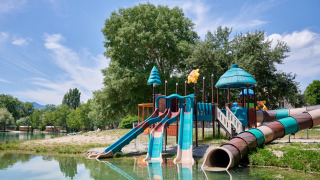 Parque acuático - Villatent - camping le lac bleu - Doussard, Drôme, Francia