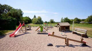 Parque infantil - Villatent - Camping Les Bois du Bardelet, Poilly-Lez-Gien, región del Loira, Francia