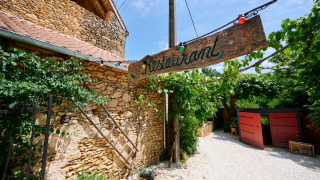 Restaurant - Villatent - Camping La Pech Charmant - Les Eyzies, Dordogne, Frankrijk