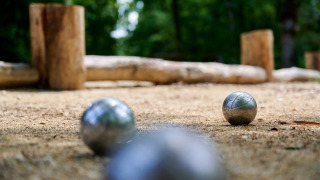 Jeu des boules - Villatent - Camping La Pech Charmant - Les Eyzies, Dordogne, Frankrijk