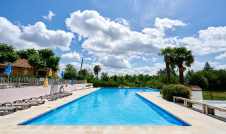 Piscina exterior - Villatent - Camping Lestaubiere - Douville, Dordoña, Francia