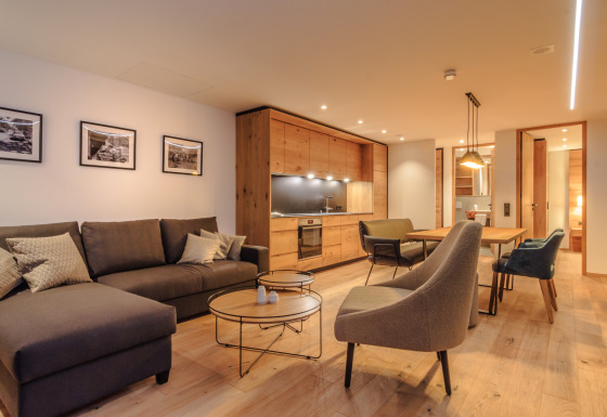 Modernes Glamping im Wirthshof Resort – Premium Chalet am Bodensee mit stilvoller, gemütlicher Einrichtung.