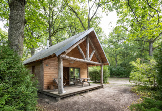 Glampinghytte i skoven ved Huttopia Rambouillet - Glamping île de France, hyggelig naturcamping.
