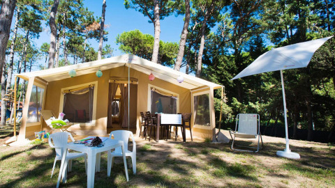 Komfortables Glamping bei Vacanze col Cuore: Sivinos Camping Boutique - Glamping Gardameer inmitten der Natur.