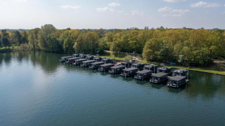 Casas flotantes en el Mookerplas - Marina Mookerplas - Alquiler de casas flotantes - Middelaar, Limburgo, Países Bajos