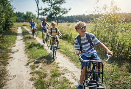 Kids on bikes - Camping Bockenauer Schweiz - Vodatent - Bockenau, Rheinland-Pfalz, Germany