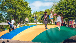 Springkussen buiten - Ackersate Villatent - Voorthuizen, Gelderland, Nederland