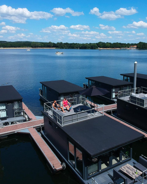 Relájate en la terraza de la azotea - Marina Mookerplas - Casa flotante de alquiler - Middelaar, Limburgo, Países Bajos