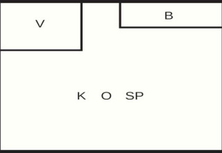 Plantegning af 7-personers feriehus i Hjelmeland, Danmark, med rum mærket V, B, K, O og SP.