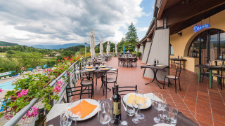 Terraza - Camping Il Poggetto - Villatent - Troghi, Toscana, Italia