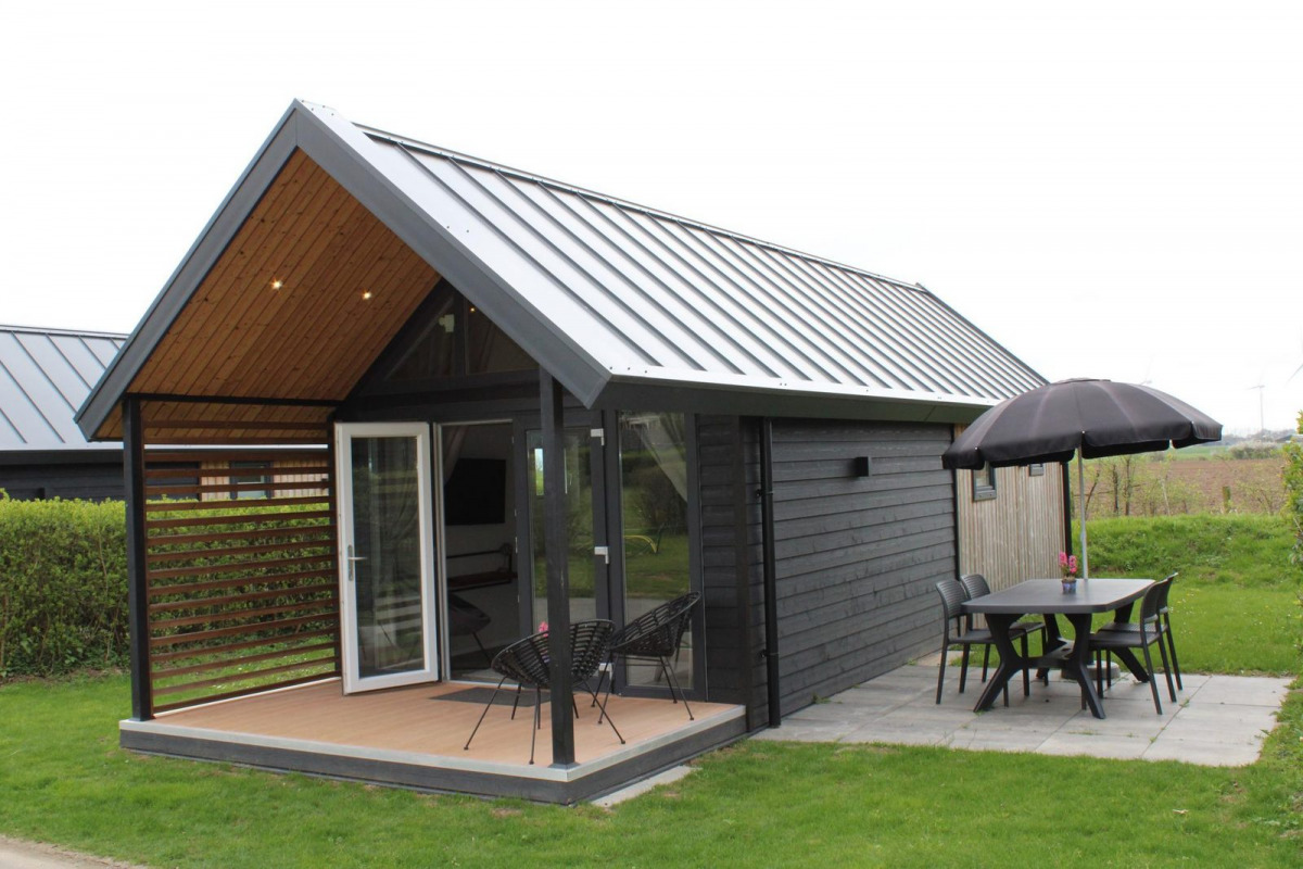 Summer Lodge