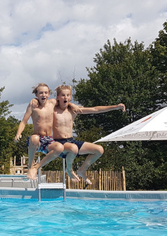 Outdoor pool - Camping Borken am See - Villatent - Rijssen-Holten, Overijssel, Netherlands