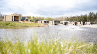 Unterkünfte am Wasser - De Parel - Zeewolde, Flevoland, Niederlande