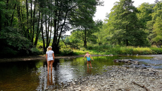 Fiume - Voda-Tent - Camping Vallee de L_Our - Untereisenbach - Vianden - Lussemburgo