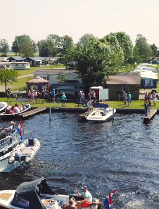 Anlegestelle - Vodatent - Wassersportcampingplatz zwischen den Diepen - Blokzijl - Overijssel - Niederlande (1).jpg