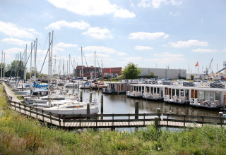 Port - Houseboats Lemmer - Lemmer, Friesland, Pays-Bas (1)