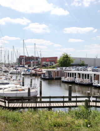 Haven - Houseboats Lemmer - Lemmer, Friesland, Nederland (1)