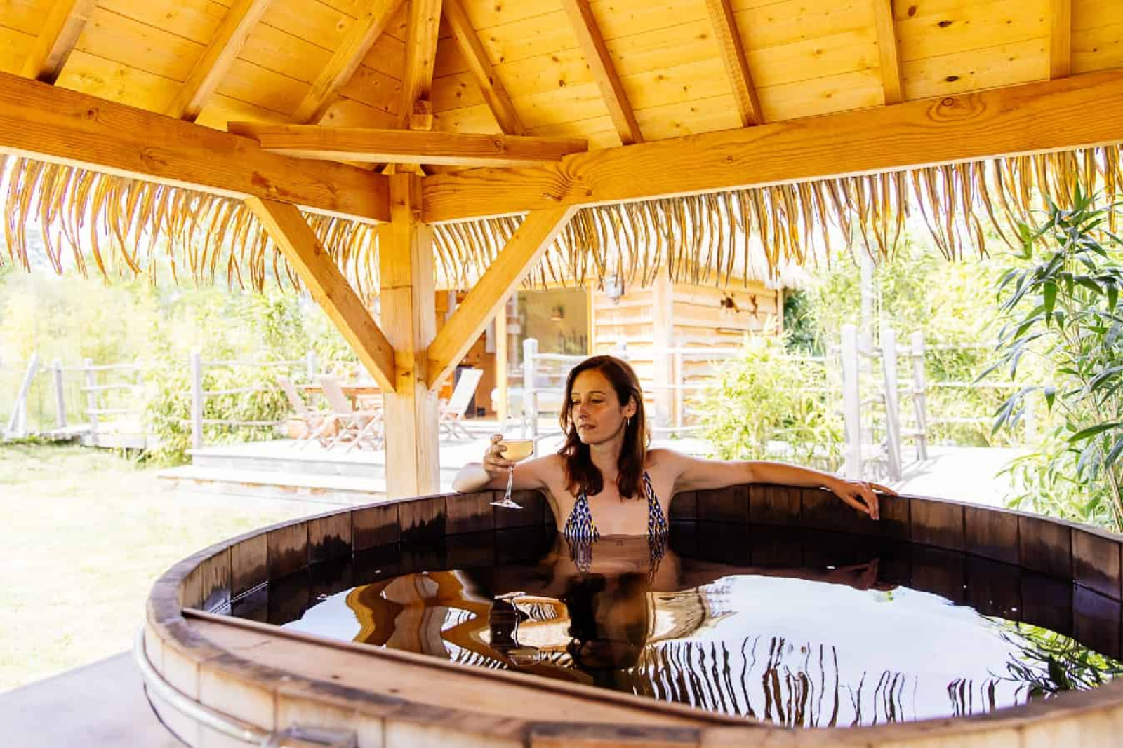Indonesische hut met spa