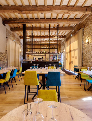 Restaurante interior - Camping Domaine du Logis - Villatent - La Chapelle aux Filtzméens, Bretaña, Francia