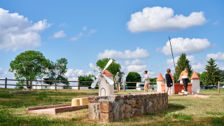 Minigolf - Camping Les Genêts - Villatent - Salles Curan, Occitanië, Frankrijk