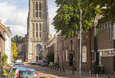 St Maartenskerk Zaltbommel - Vodatent - Camping de Tolbrug - Bergharen - Gelderland - Países Bajos