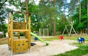 Parque infantil - Tienda Voda - Camping Aller-Leine-Tal - Essel-Engehausen - Baja Sajonia - Alemania