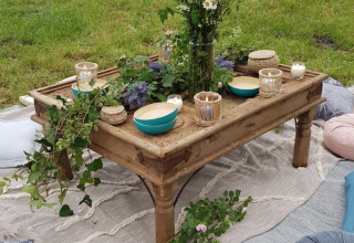 Picnic in the meadow - Glamping des 2 Marguerites - Vodatent - Bazoches au Houlme, Normandy, France