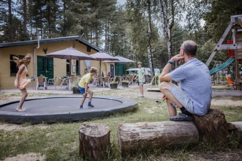 Trampoline - Camping Siësta - Vodatent - Wechelderzande, Antwerpen, België
