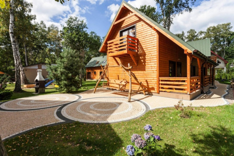 Vakantiehuis in Holiday complex Pobierowo-Doppelhaus 4 en 2, omgeven door tuin en speeltuin