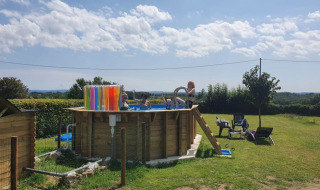 Piscina al aire libre - Minicamping Sous les Cloches - Vodatent - Terjat, Auvernia-Ródano-Alpes, Francia