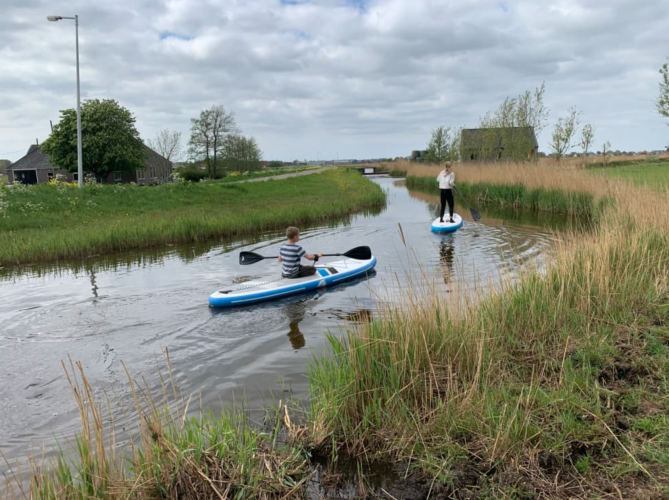 SUPing in der Umgebung - Boerencamping Swarthoeve - Vodatent - Wormer, Nordholland, Niederlande
