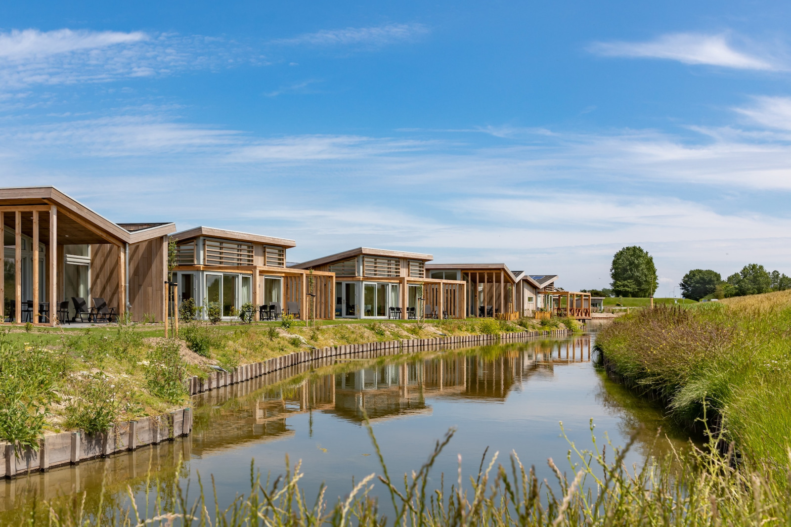 «Water Village 2»