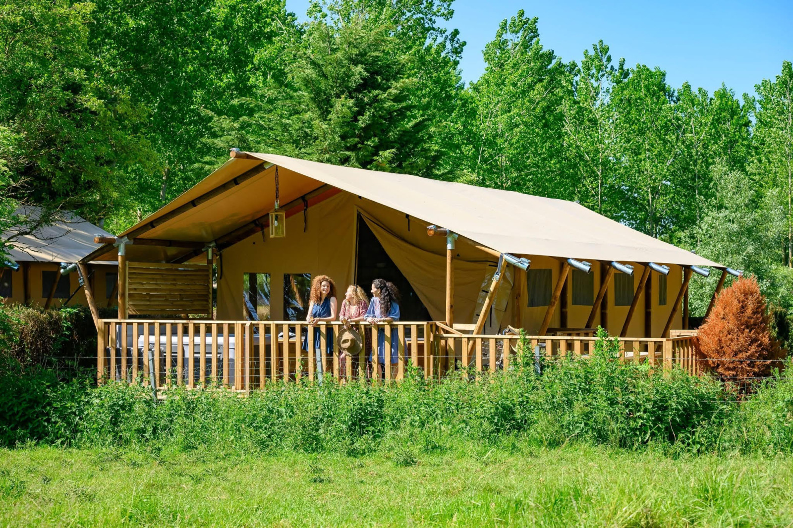 Safari Tent XXL - safaritent glamping in Hauts-de-France