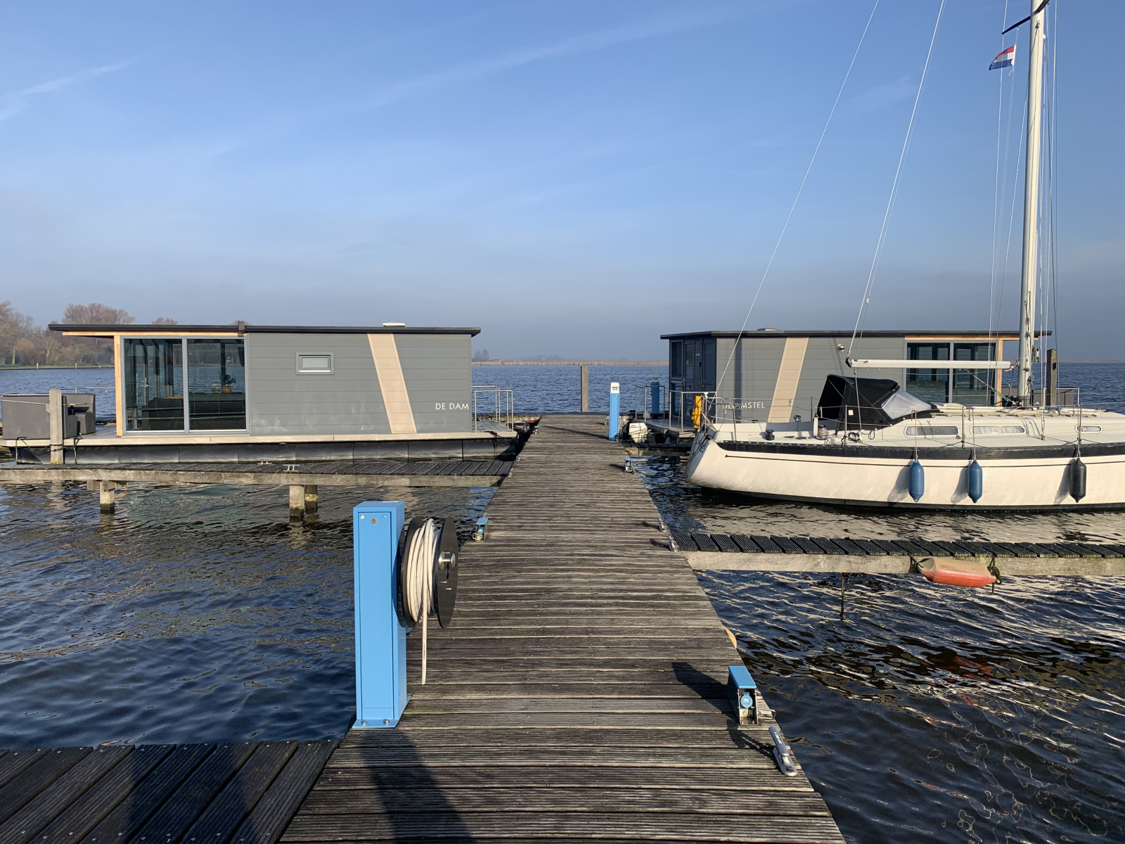 Houseboat «Havenlodge»