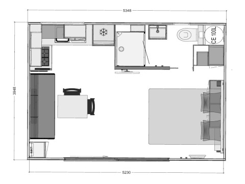 Planimetria alloggio glamping con camera da letto, bagno, cucina e zona pranzo comune.
