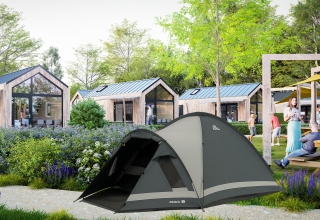 Foto van Dordogne Deluxe lodges met bijzettent en mensen, genomen bij La Draille in Frankrijk.