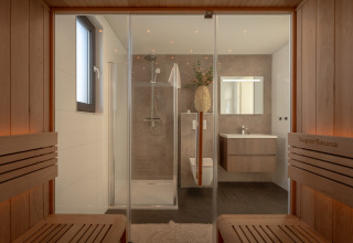 Moderne sauna met uitzicht op stijlvolle badkamer en douche bij Villa Bloomingdale, Bloemendaal.