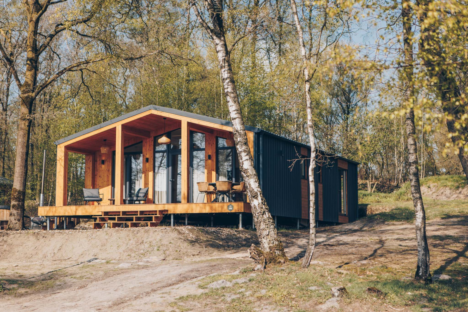 Hill Side Scandi met hottub