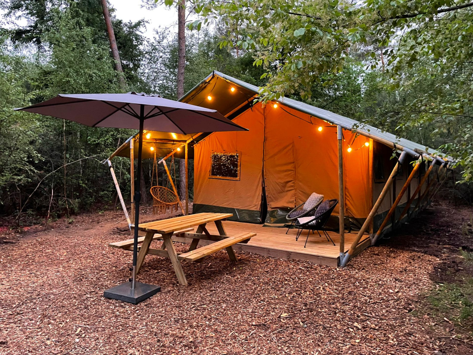 Glamping tent met bad