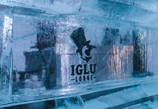 Ice blocks featuring the Iglu Lodge logo, entrance to unique glamping at Iglo Lodge Burgberg in Bavaria.