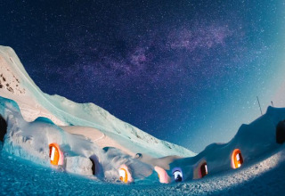 Iglo Lodge Burgberg – Iglo Beieren: Glamping in iglo's in de sneeuw onder een schitterende sterrenhemel.