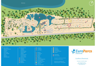 Kaart van het EuroParcs Zilverstrand glampingpark met verblijven, faciliteiten en vijvers bij Zilvermeer.