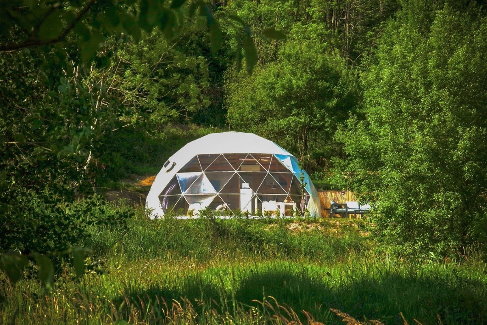 Dôme glamping in Auvergne-Rhône-Alpes