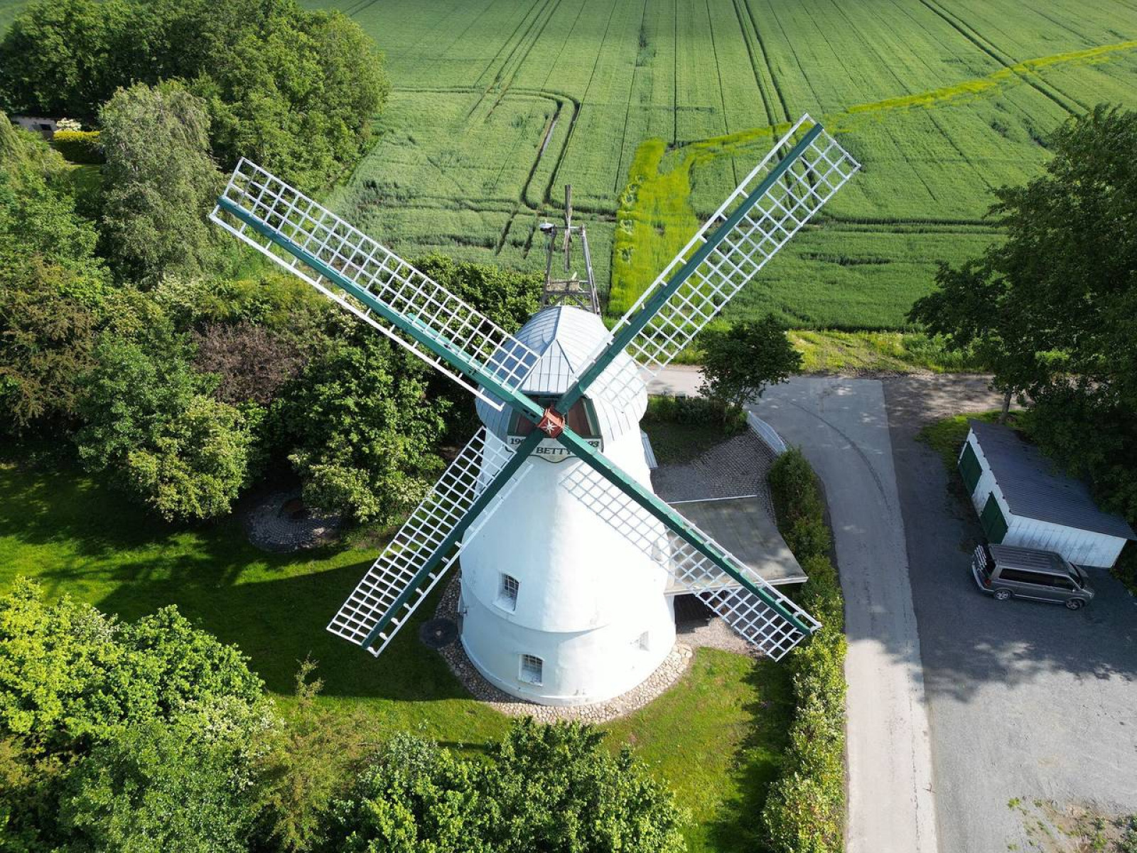 «Windmill Betty»