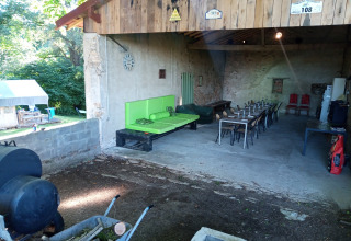 Aufenthaltsraum für Camper - Vodatent - Camping la Cour d_Enchère - Saint-Palais - Auvergne-Rhone-Alpes - Frankreich