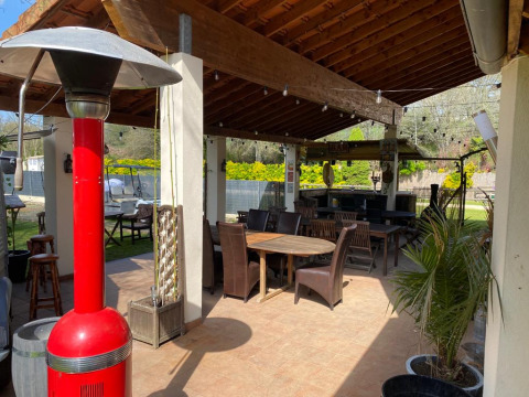 Restaurante - Voda-Tent - Camping Moulin du - Saulgond- Nouvelle-Aquitaine - Francia