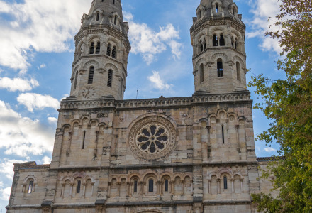 Iglesia Saint-Pierre en Mâcon, Borgoña, Francia