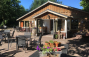Restaurant met terras - Vodatent - Camping de Zwammenberg  - De Moer - Noord-Brabant - Nederland